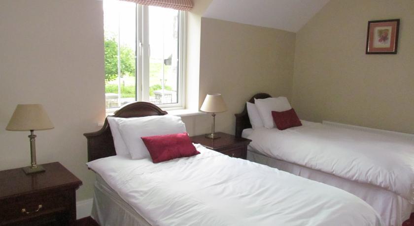 Gate Lodge B&B Portumna Habitación foto