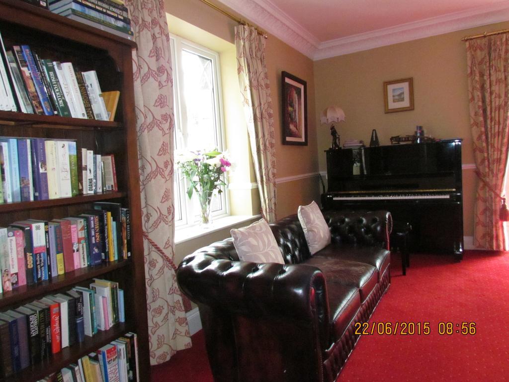 Gate Lodge B&B Portumna Exterior foto